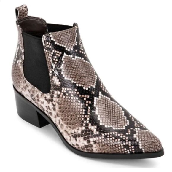 Blondo Waterproof Emelia Leather Bootie in Snakeskin Design Steve Madden Owned - Picture 1 of 8